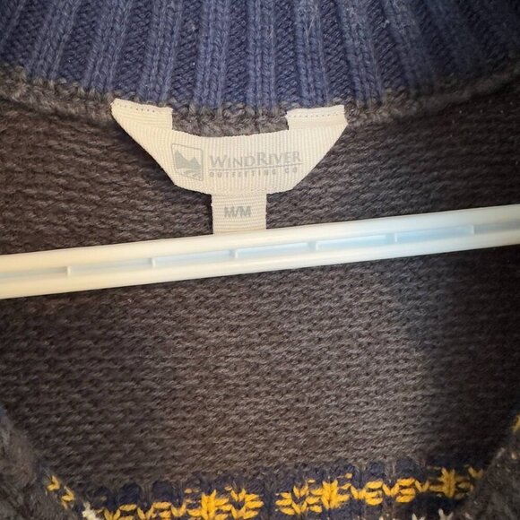 Windriver Sweater in Excellent Condition - Picture 5 of 7